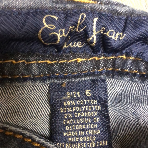 EARL JEAN BLUE Dark blue 5 pocket jeans. Junior Size 5. Pant length is 30” - Picture 5 of 9